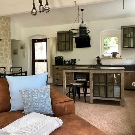 Ferienwohnung Am Wasser Villa Graf Von Pfeil เดรสเดน ภายนอก รูปภาพ