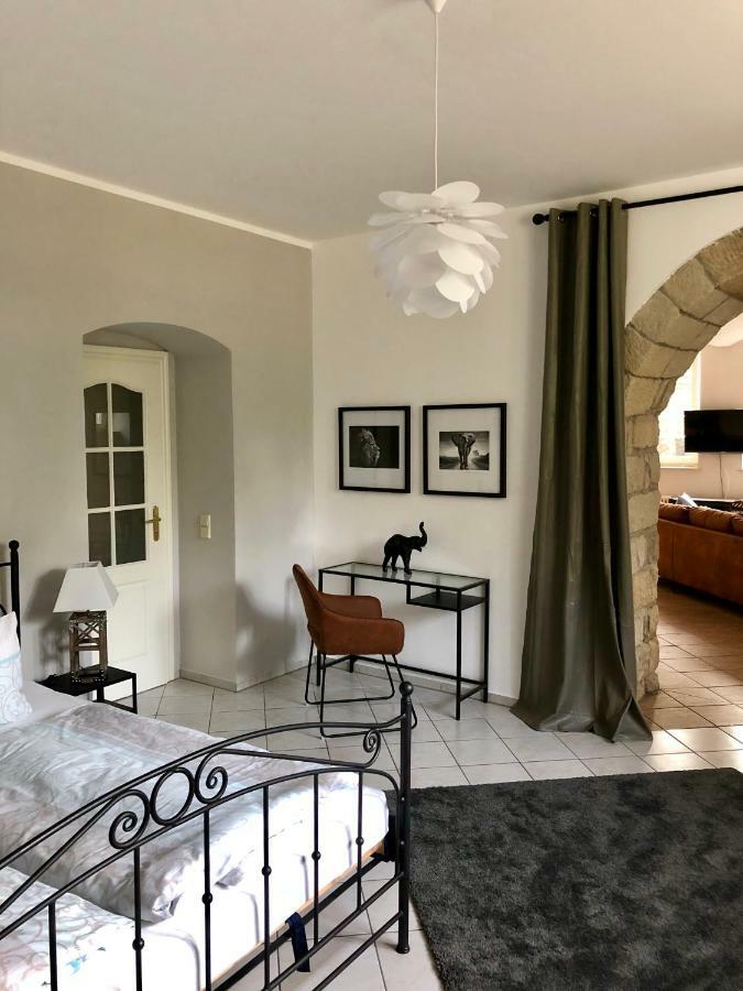 Ferienwohnung Am Wasser Villa Graf Von Pfeil เดรสเดน ภายนอก รูปภาพ