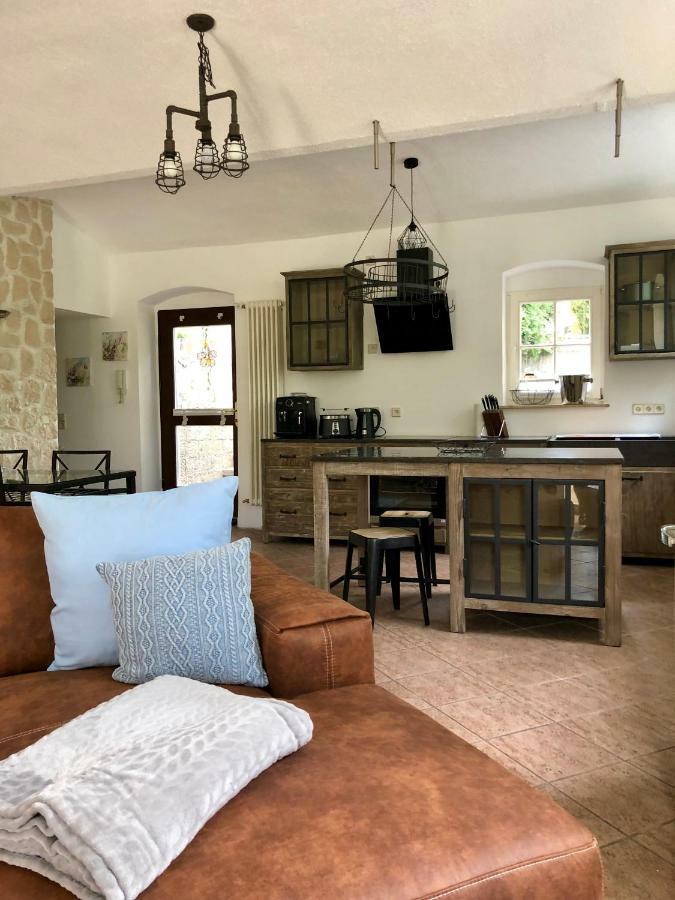 Ferienwohnung Am Wasser Villa Graf Von Pfeil เดรสเดน ภายนอก รูปภาพ